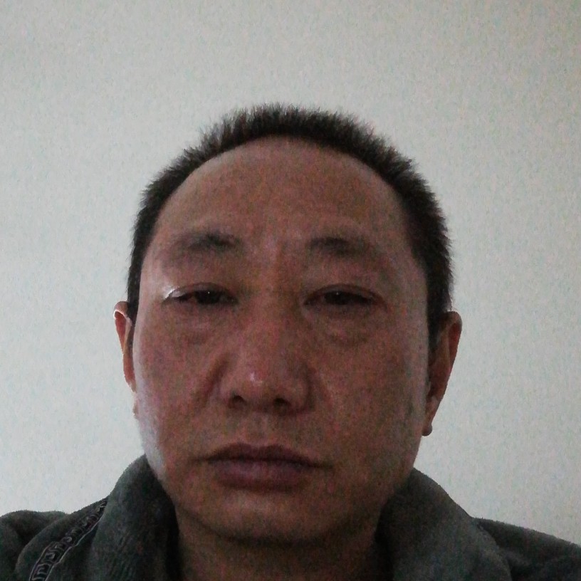 黛儿倾心体贴的照片