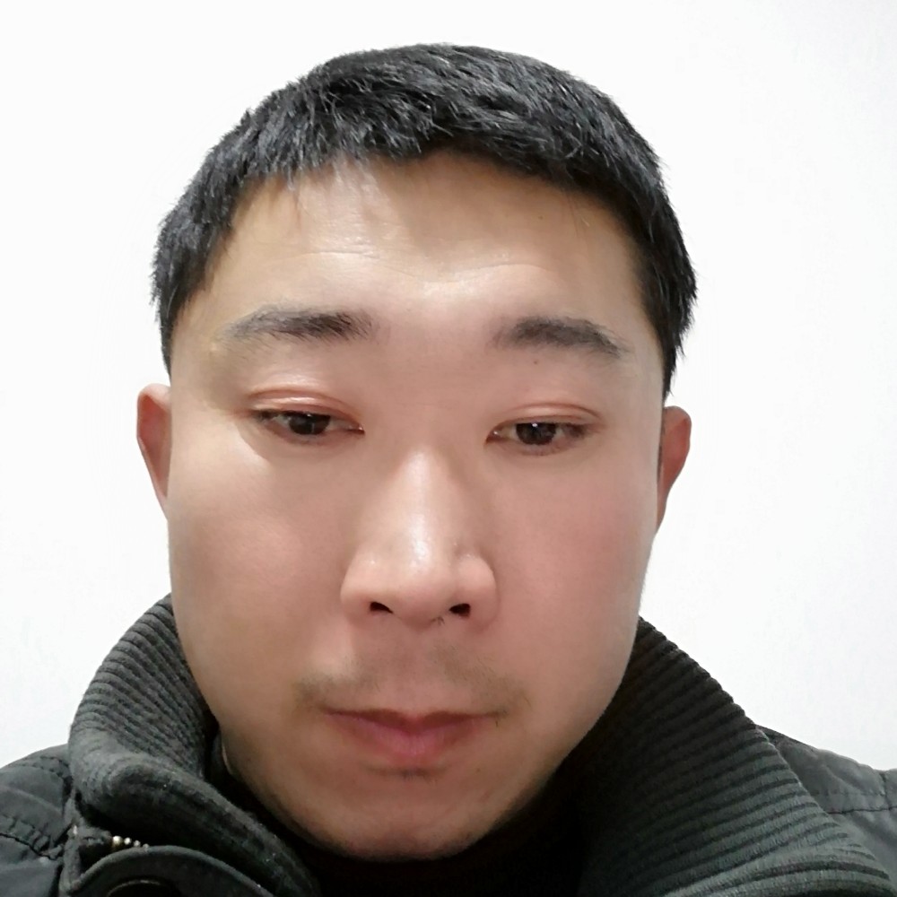 不解的母鸡的照片