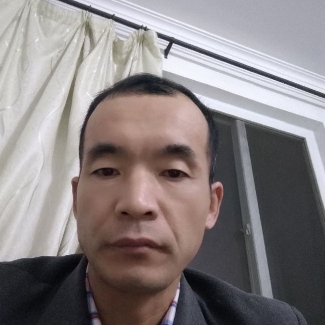 飞鸟倾心粗犷的照片