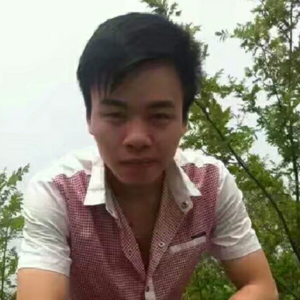水池快乐的照片