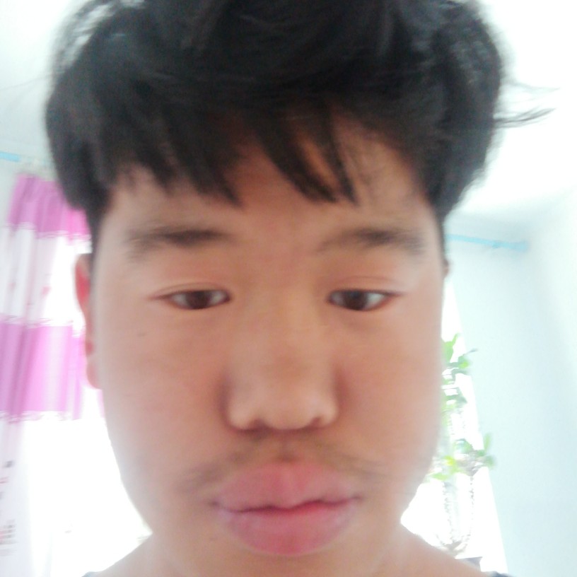 小孩小背心的照片