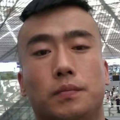 废铜烂铁的爱的照片