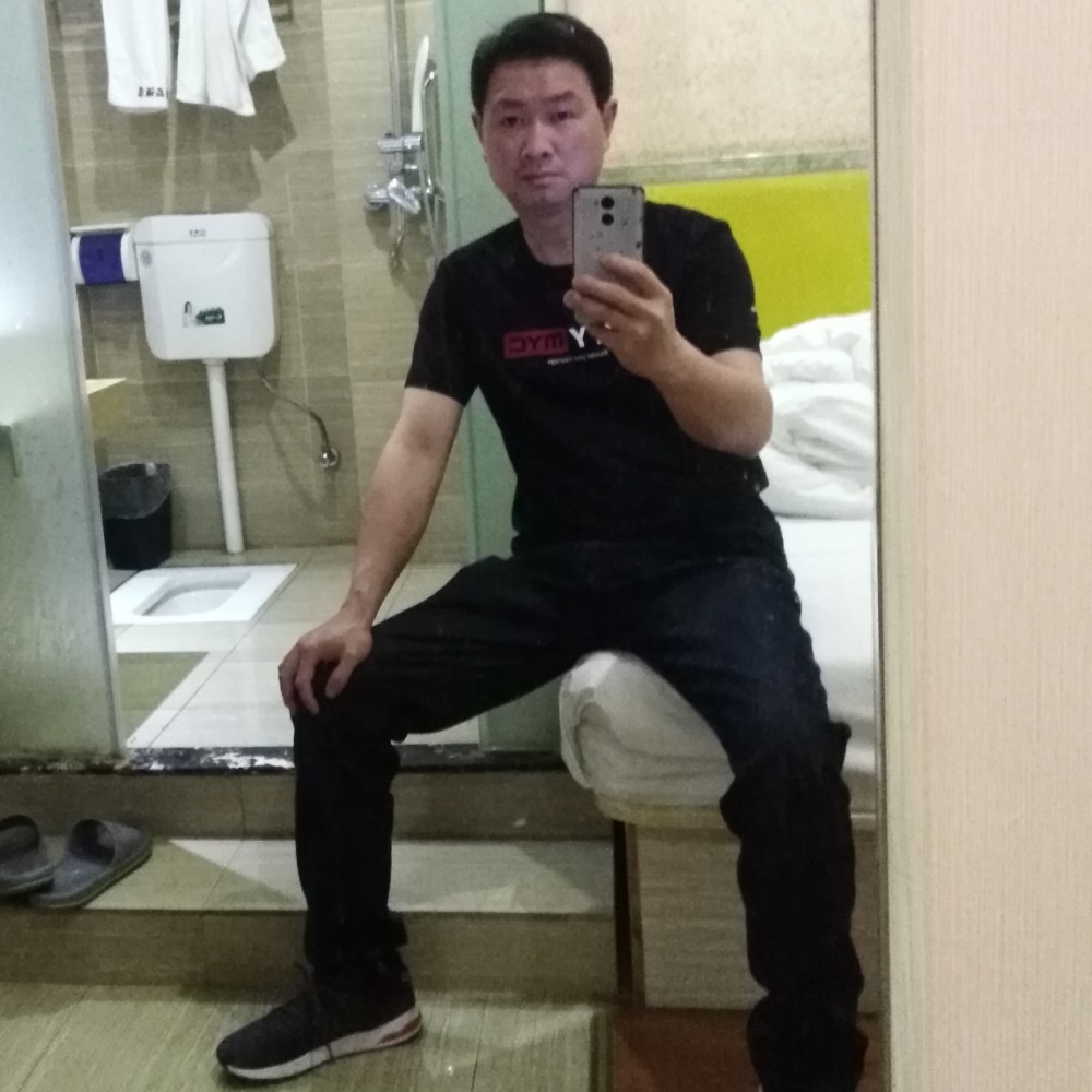 黑夜有激情的照片