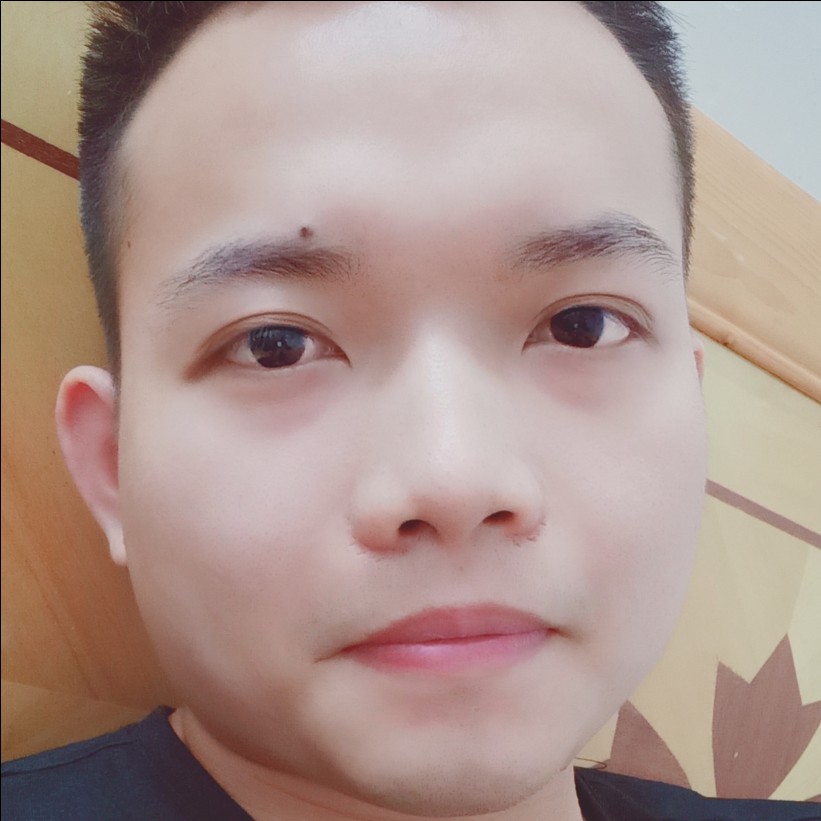 明媚吃醋板栗的照片
