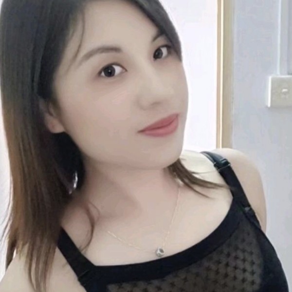“浅笑安然”的照片