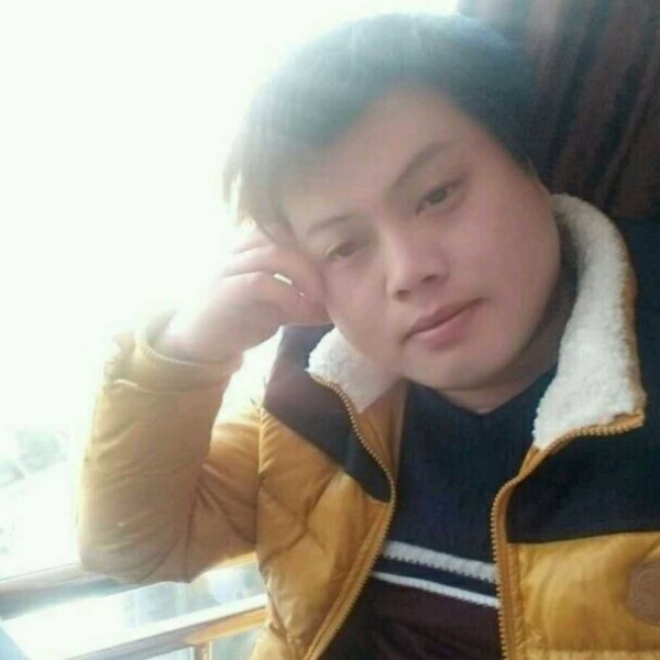 大方倾心晨阳的照片