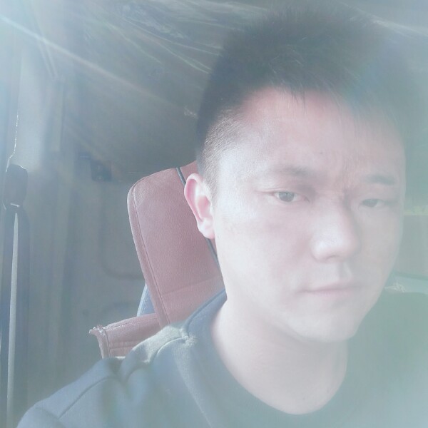 脚踏终结峰的照片