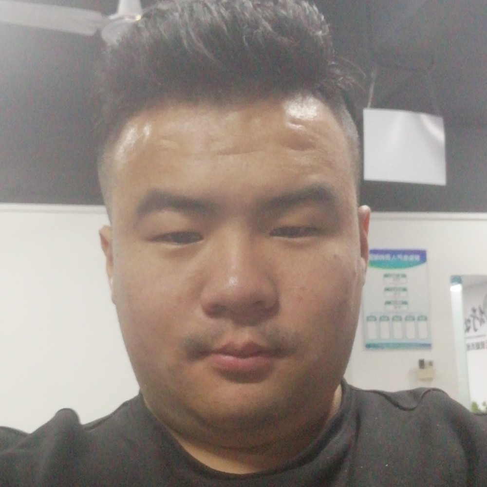 谦让打台灯的照片