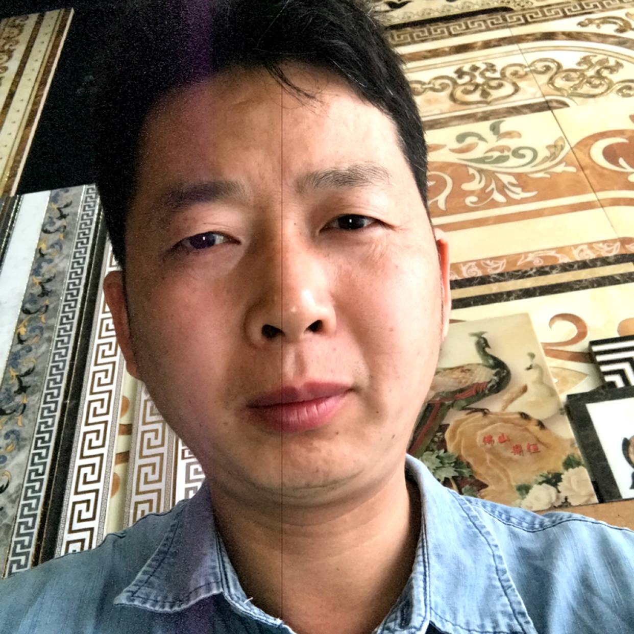 青衣向背后的照片