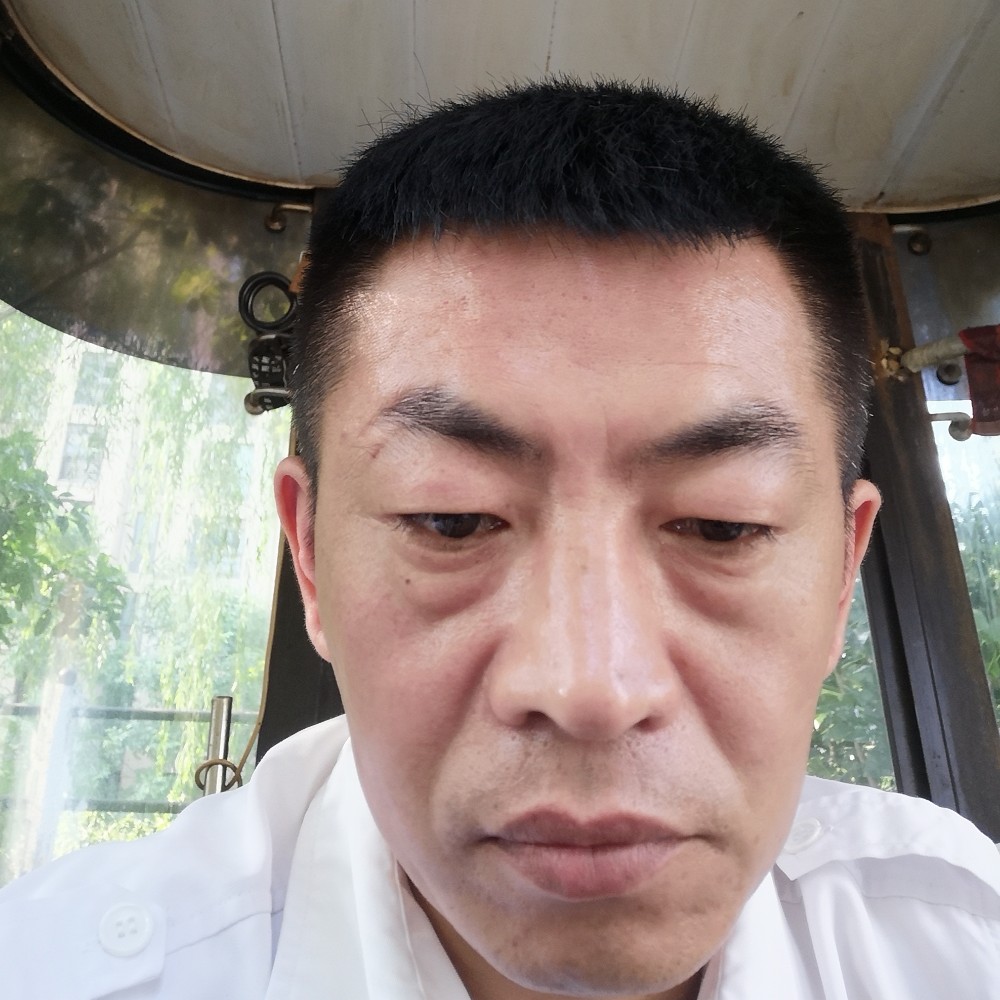 勤劳迎春天的照片