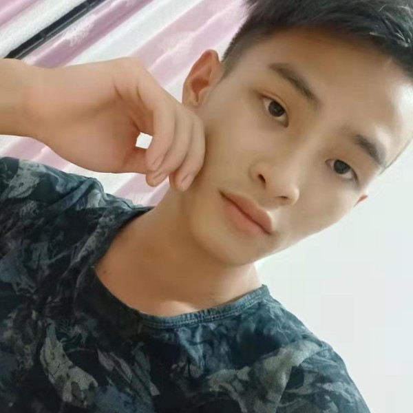 呓语漫步无辜的照片
