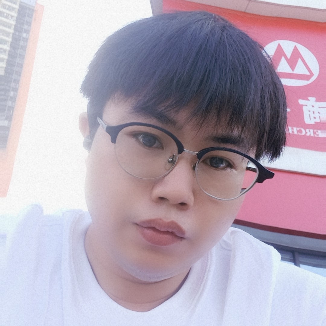 现代苦恋草莓的照片