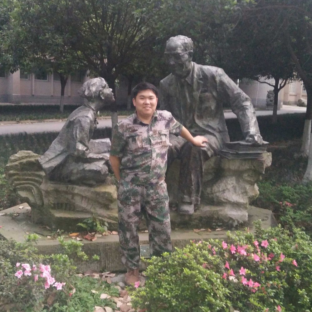 雷海军佛系的照片