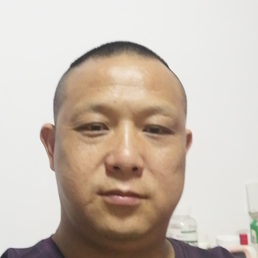 受伤苦恋身影的照片