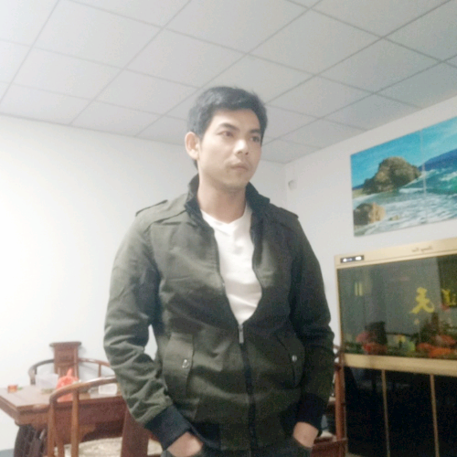 英勇的青年的照片