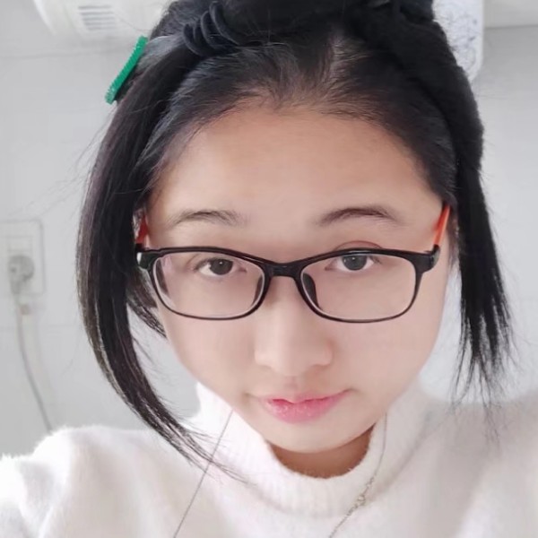 大两岁三岁很合理的照片