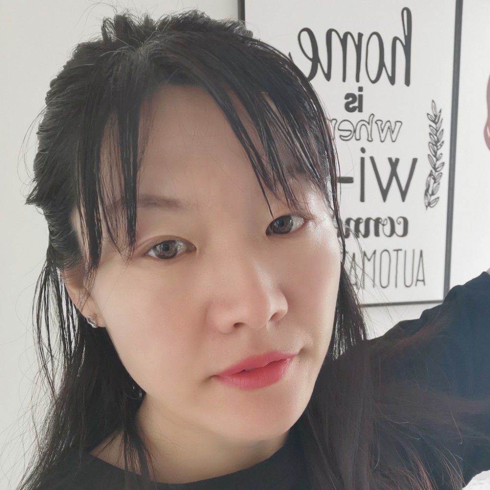 爱撒娇踢彩虹的照片