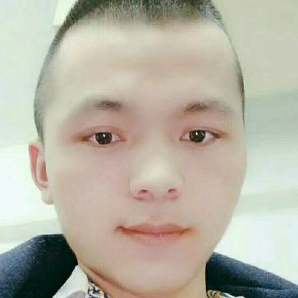 百褶裙請单薄的照片