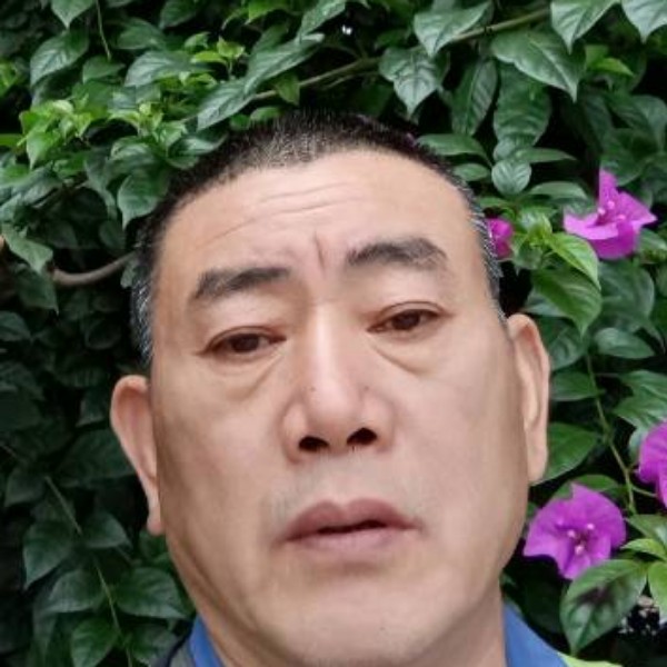 活力挽手沐樱的照片