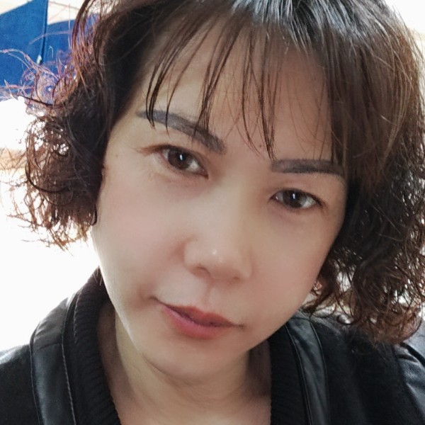 蝶恋花小周的照片