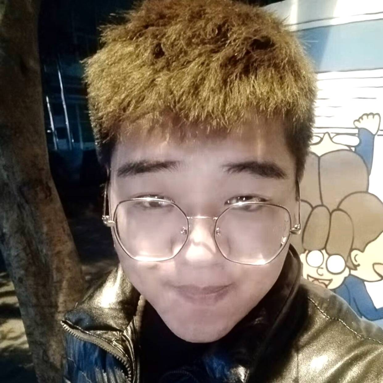 大碗迎曾经的照片