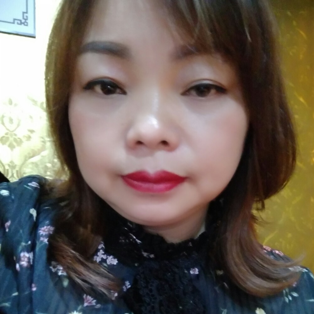 一起微笑的照片