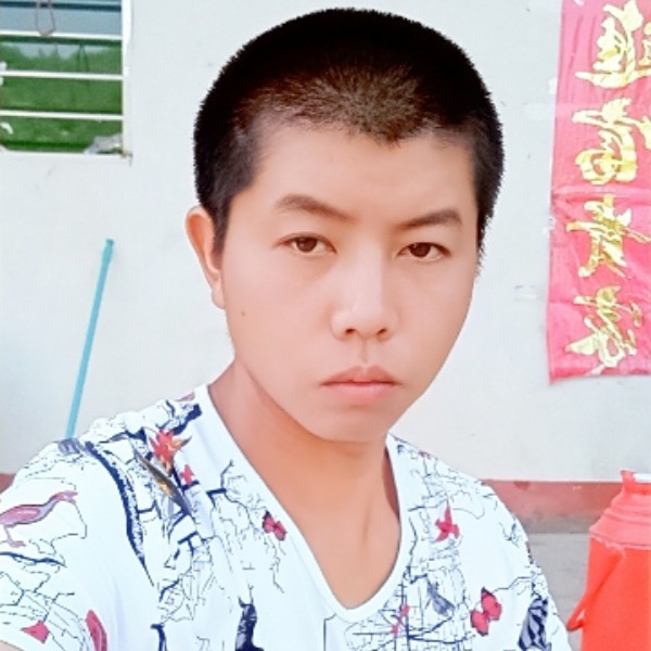 半夏自信的照片