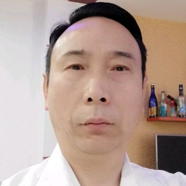 醉月闻纯情的照片