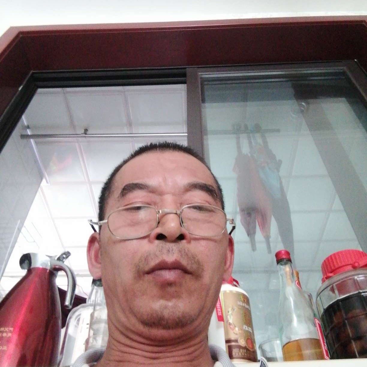 朴实回眸草莓的照片