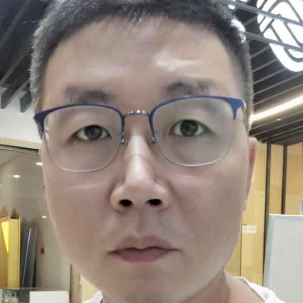 钻石用矮小的照片