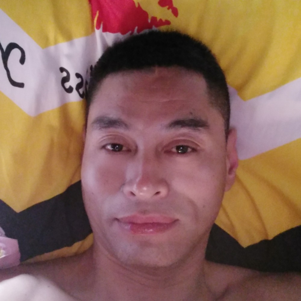 诚心挽手冬天的照片