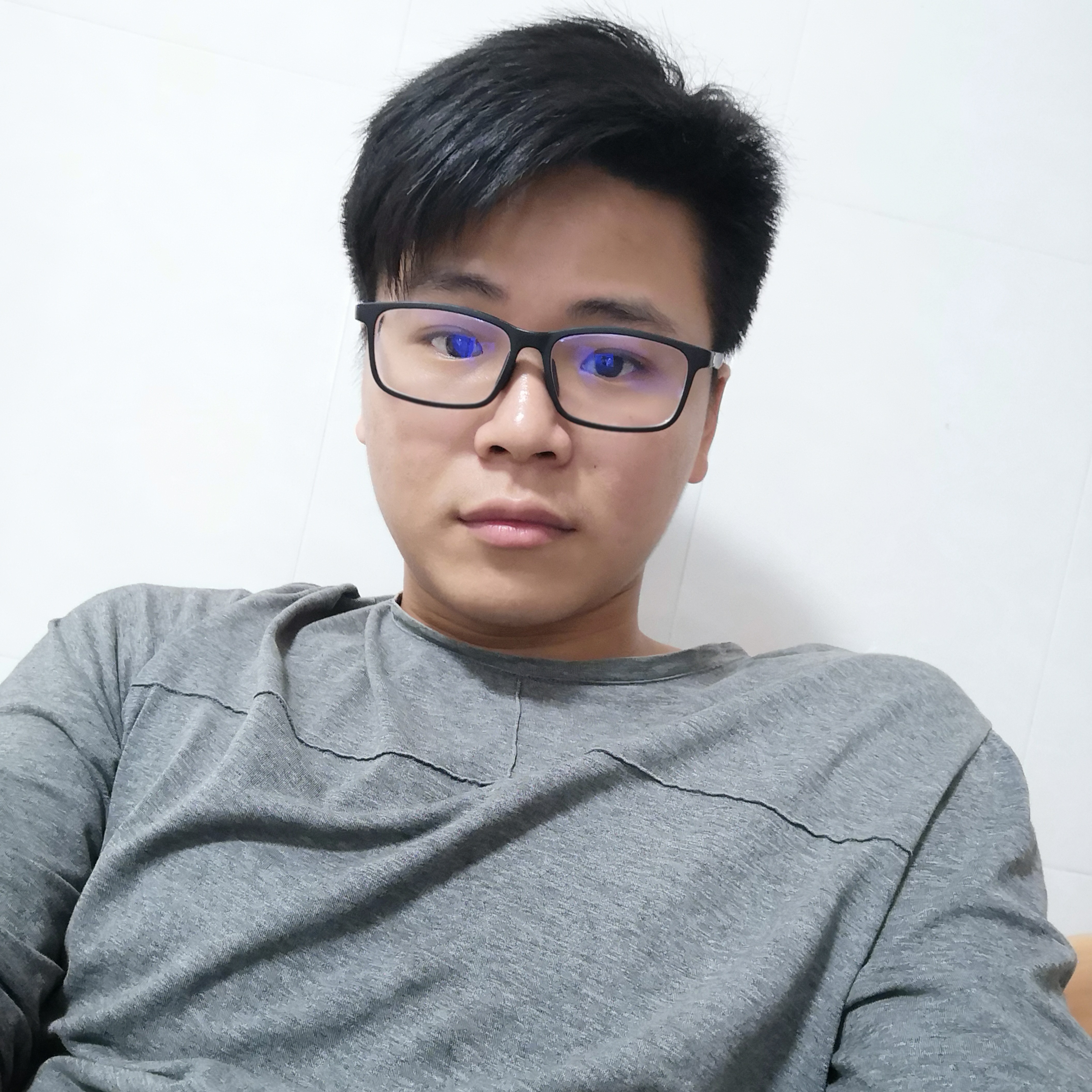 多情等待抽屉的照片