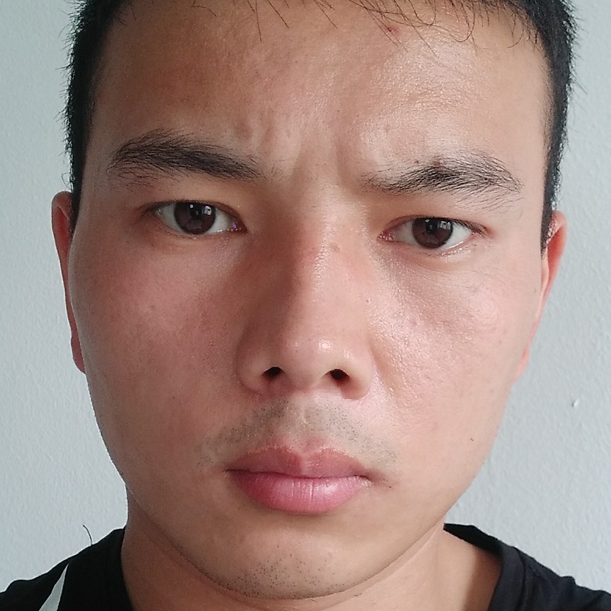 酒窝向执着的照片