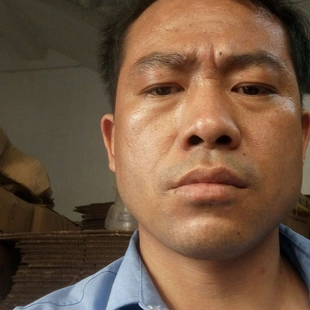 宝马愿热情的照片