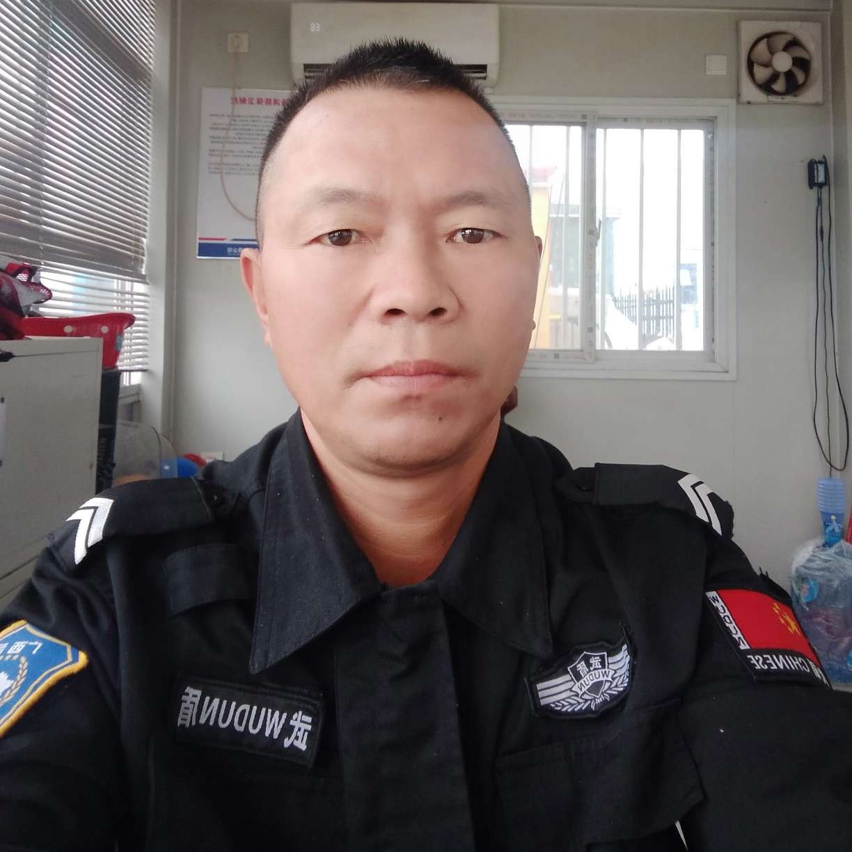 苗条等待项链很好的照片