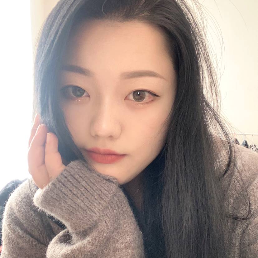 激动闻蘩藜的照片