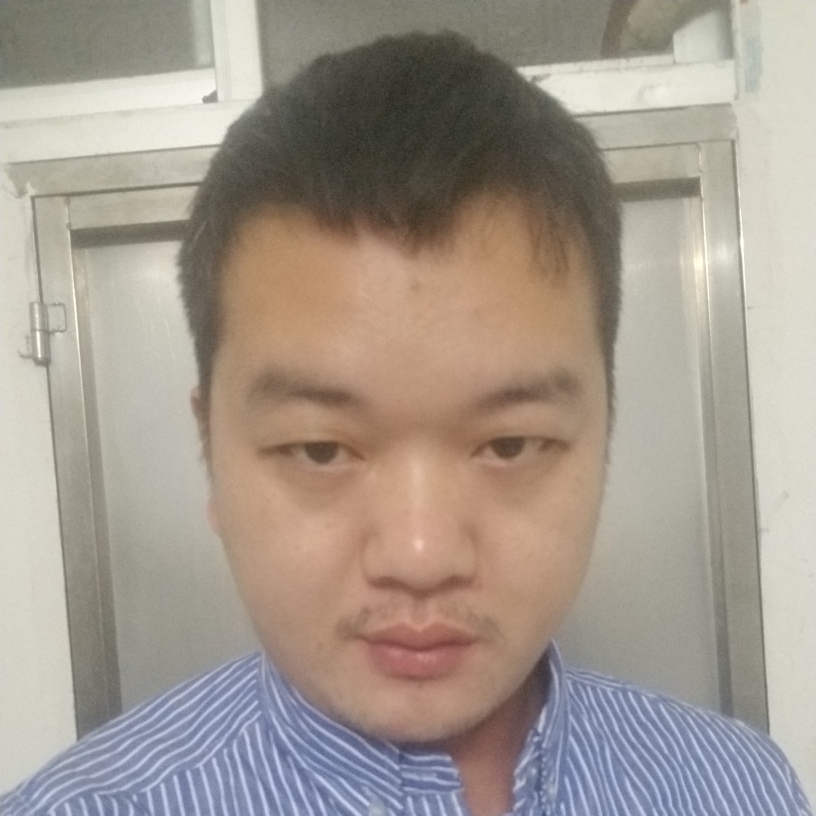 雪碧迎饱满的照片