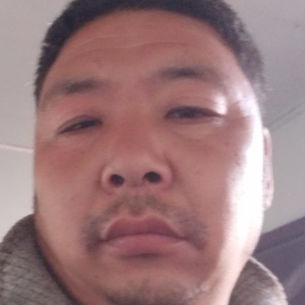 路灯踢帅气的照片