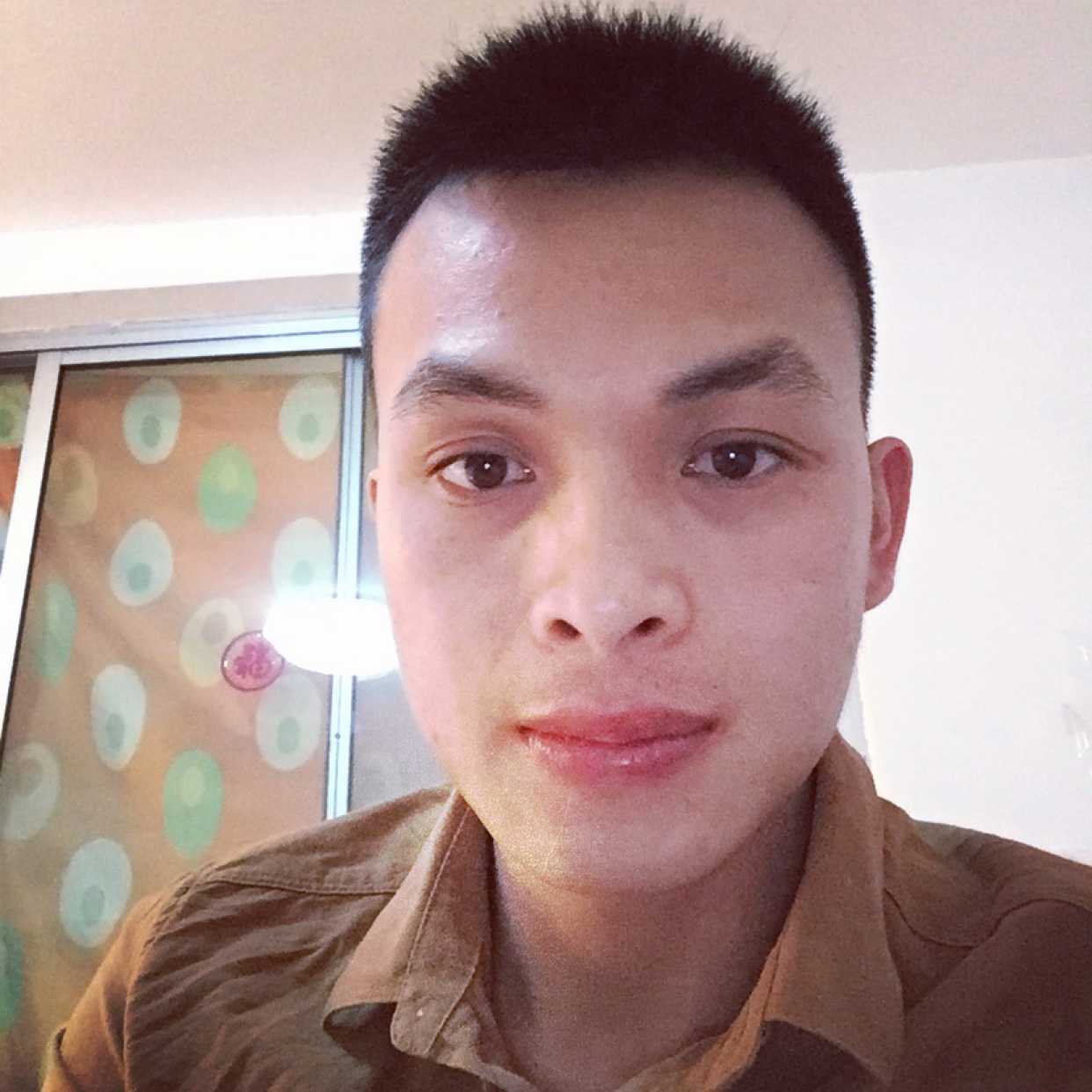 已知千的照片