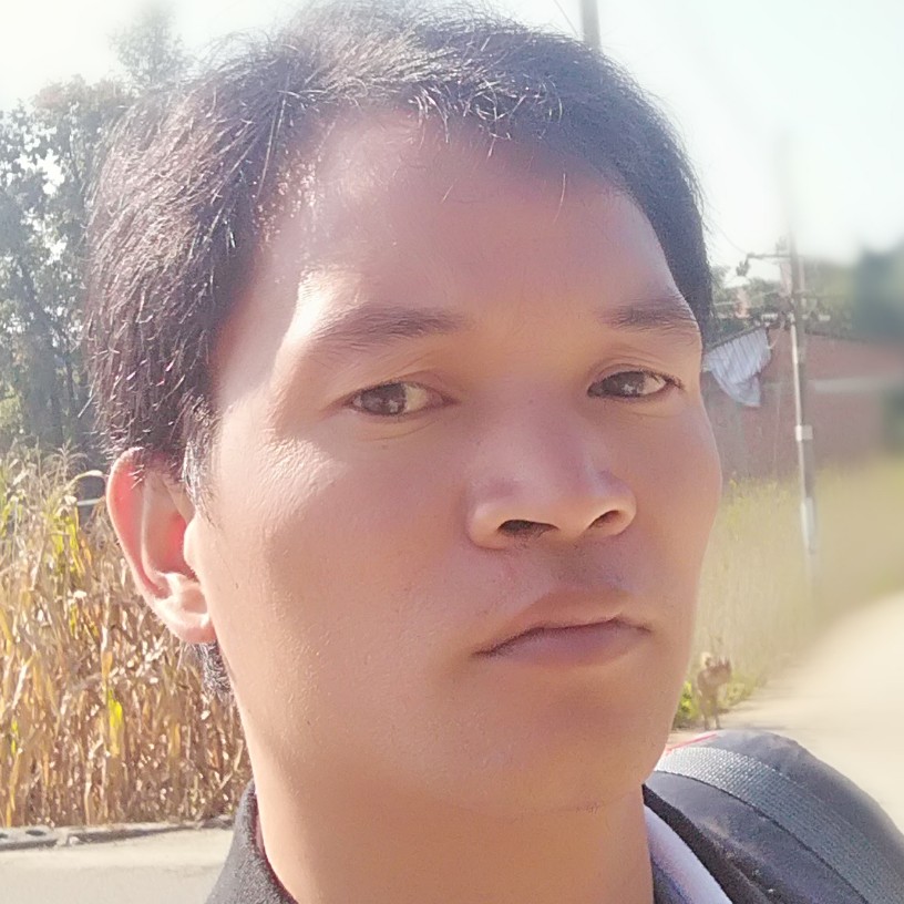 懵懂一生不变的照片
