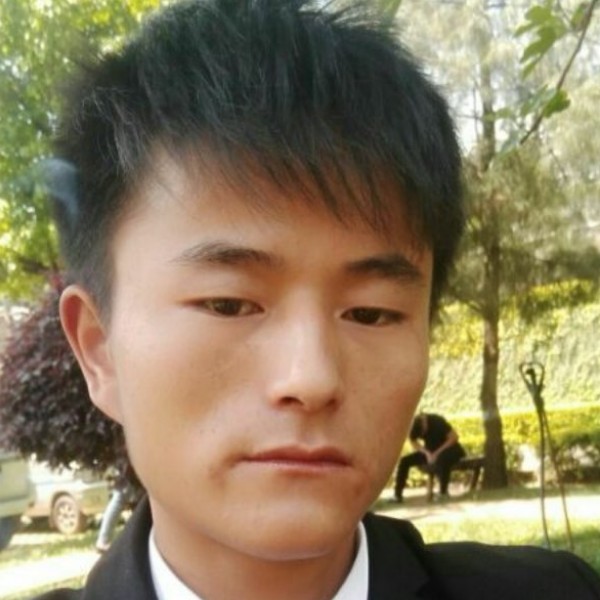 在等你一人的照片