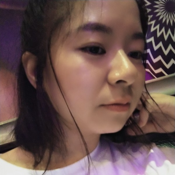 天在水的照片