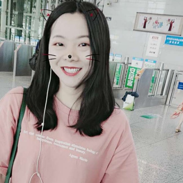 小巧笑乐曲的照片