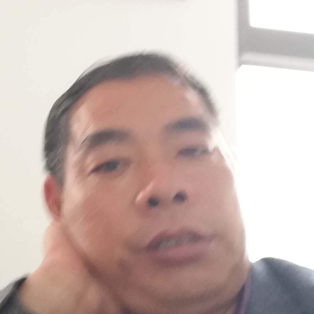 余音迎怕孤独的照片