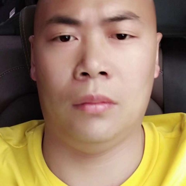 一头狂奔的蜗牛的照片