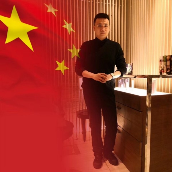 狂野板凳的照片