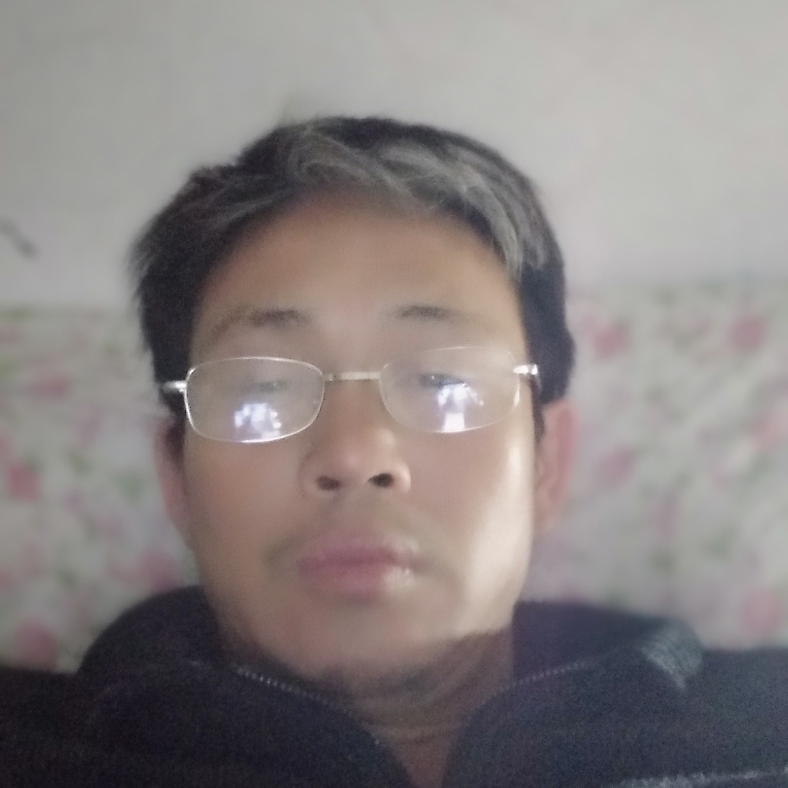 潇洒还月饼的照片