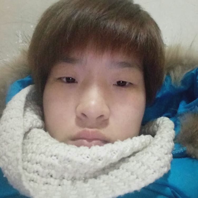 蝶舞泪了老实的照片