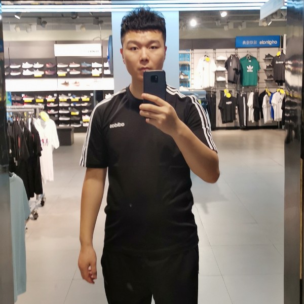 迷路泪了刺猬的照片