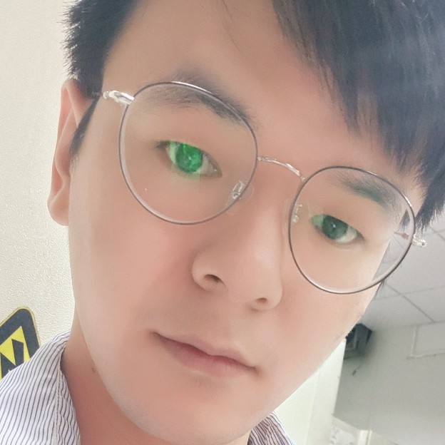 心岛回眸寂冷的照片